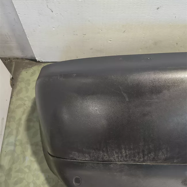 Paraurti posteriore con primer