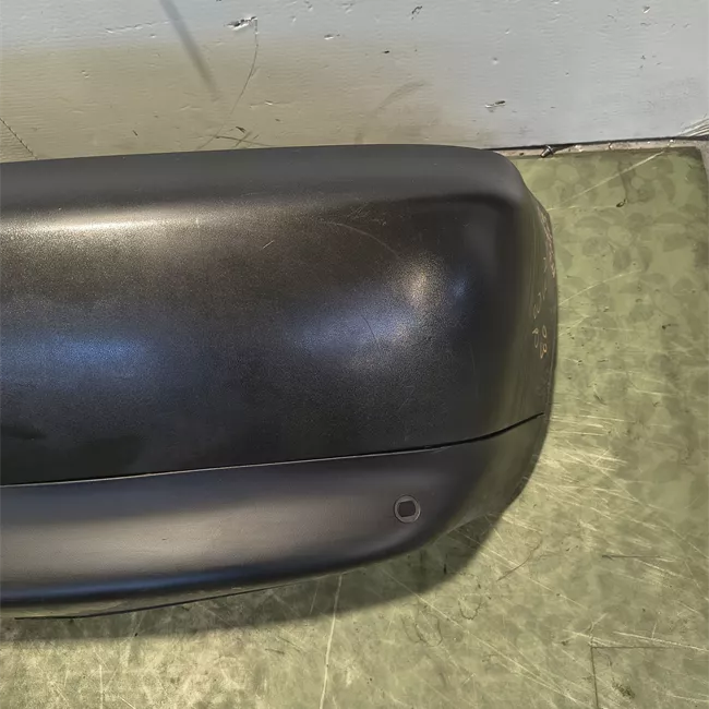 Paraurti posteriore con primer