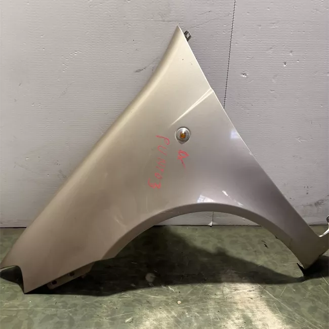 Parafango anteriore sinistro