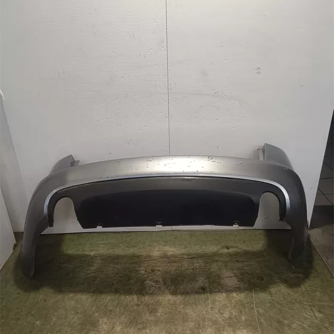 Paraurti posteriore con sensore parcheggio primer