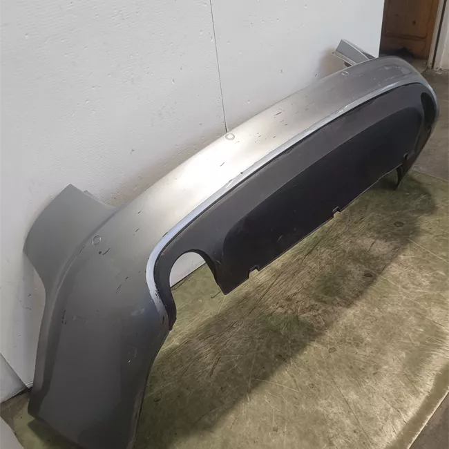 Paraurti posteriore con sensore parcheggio primer