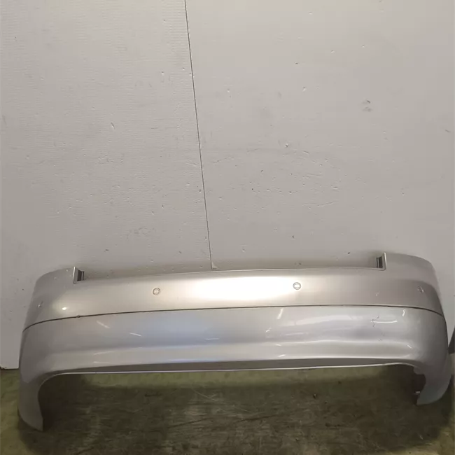 Paraurti posteriore con sensore parcheggio