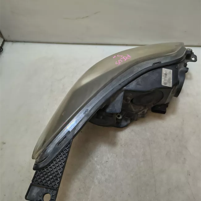 Proiettore sinistro con cornice nera