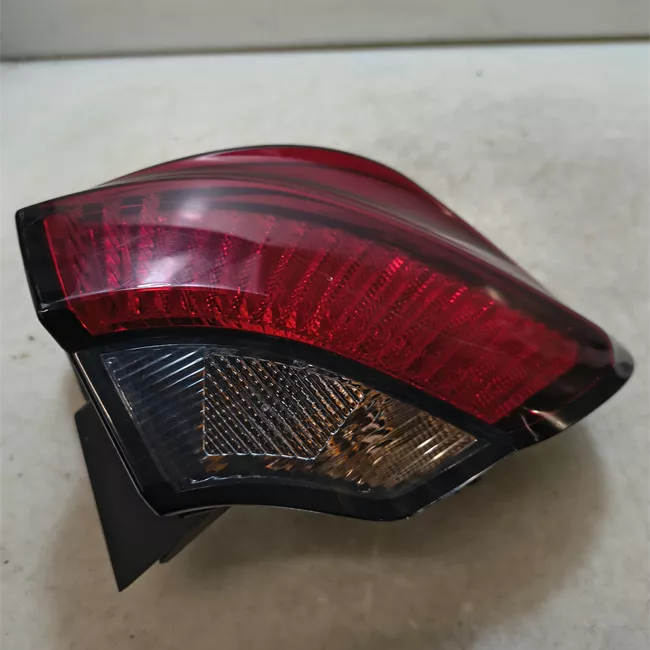 Fanale posteriore parte esterno destro