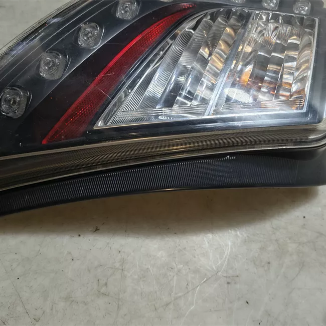 Fanale posteriore sinistro Led