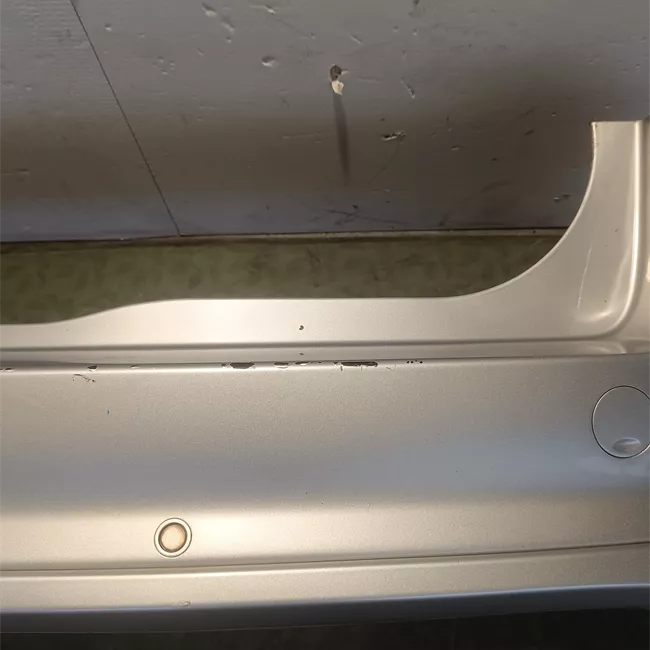 Paraurti posteriore con sensori parcheggio primer