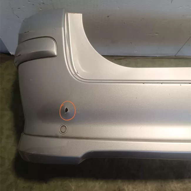 Paraurti posteriore con sensori parcheggio primer
