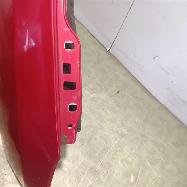 Parafango anteriore destro