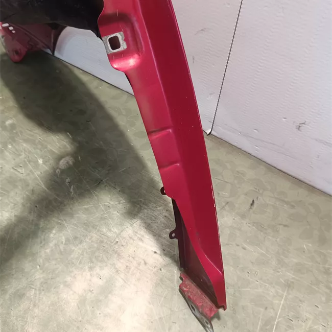 Parafango anteriore destro