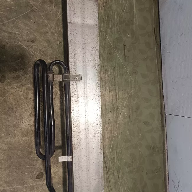 Traversa paraurti anteriore