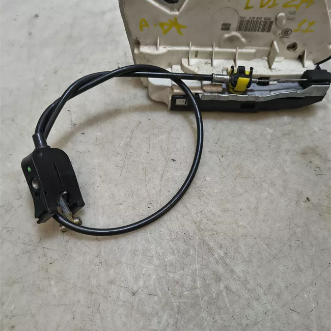 Serratura porta anteriore destra