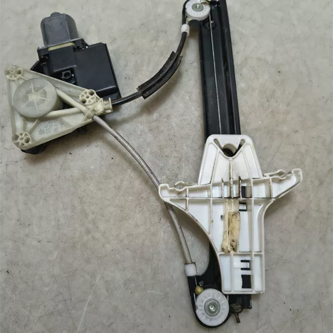 Alzacristallo porta posteriore sinistro