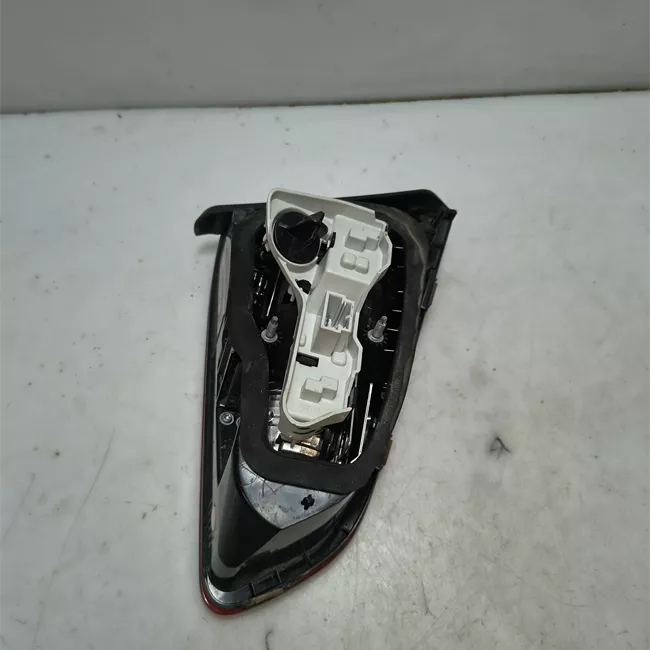 Fanale posteriore parte interno destro