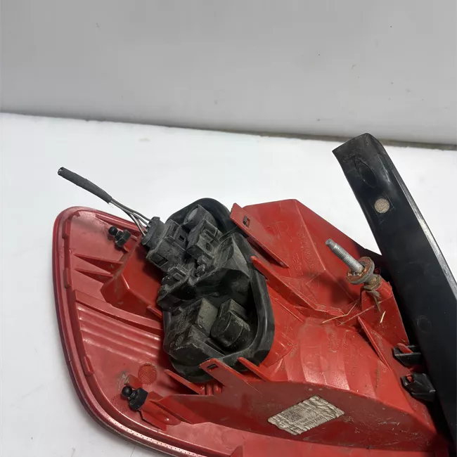 Fanale posteriore parte esterno destro con led