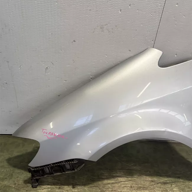 Parafango anteriore sinistro