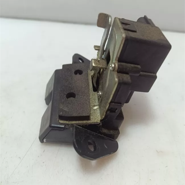 Serratura portello posteriore