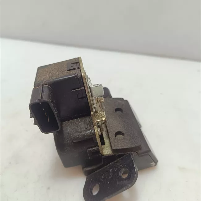 Serratura portello posteriore