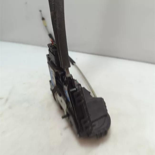 Serratura porta posteriore sinistra