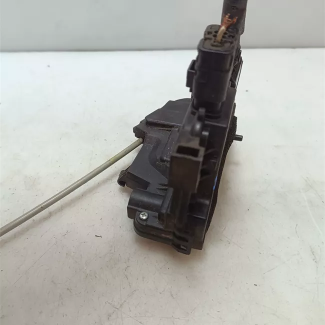 Serratura porta posteriore sinistra