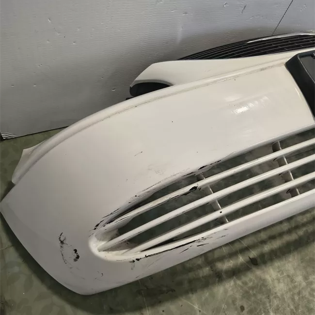 Paraurti anteriore