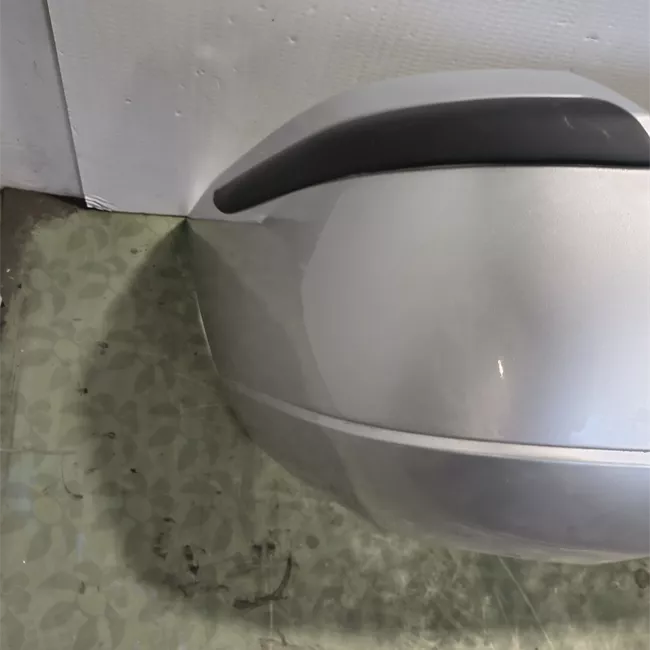 Paraurti posteriore con primer