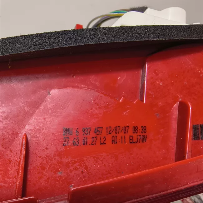 Fanale posteriore parte esterno sinistro