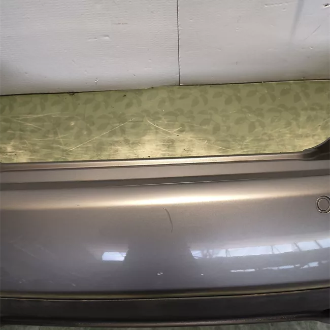 Paraurti posteriore con sensori parcheggio