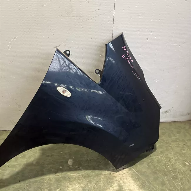 Parafango anteriore destro