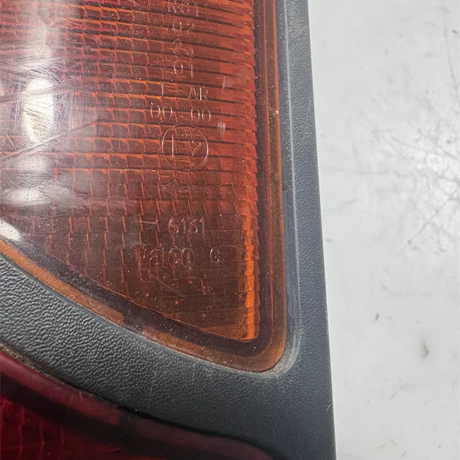 Fanale posteriore sinistro 2 porte battenti