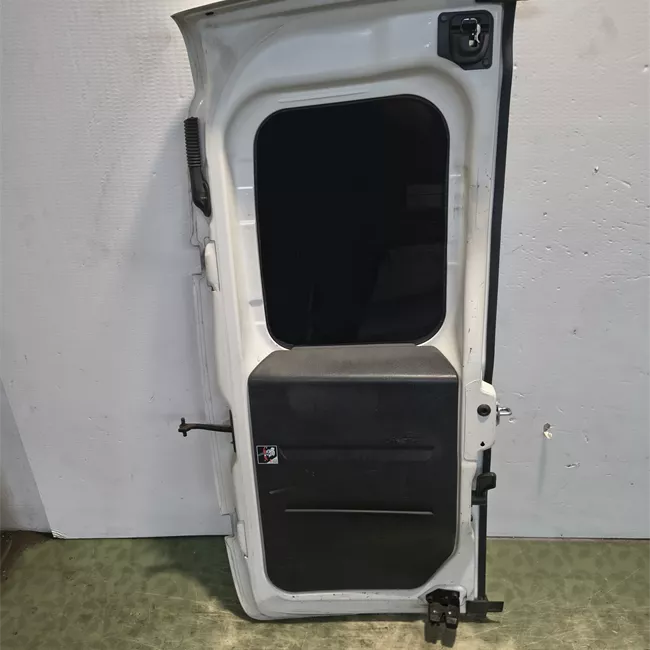 Porta carico posteriore a battente destra Vetrata