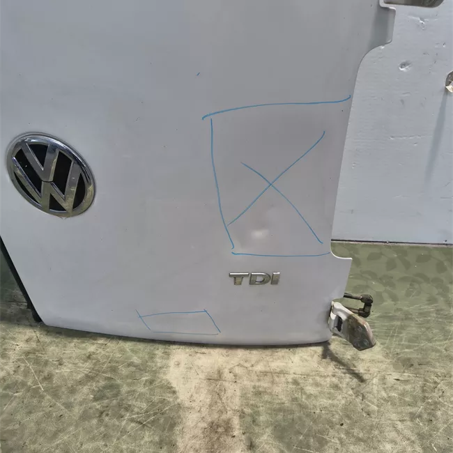 Porta carico posteriore a battente destra