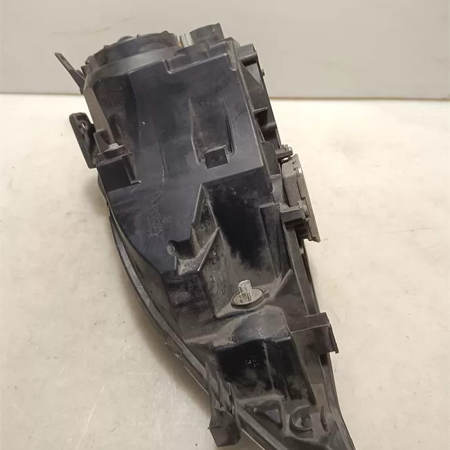 Proiettore destro Xeno