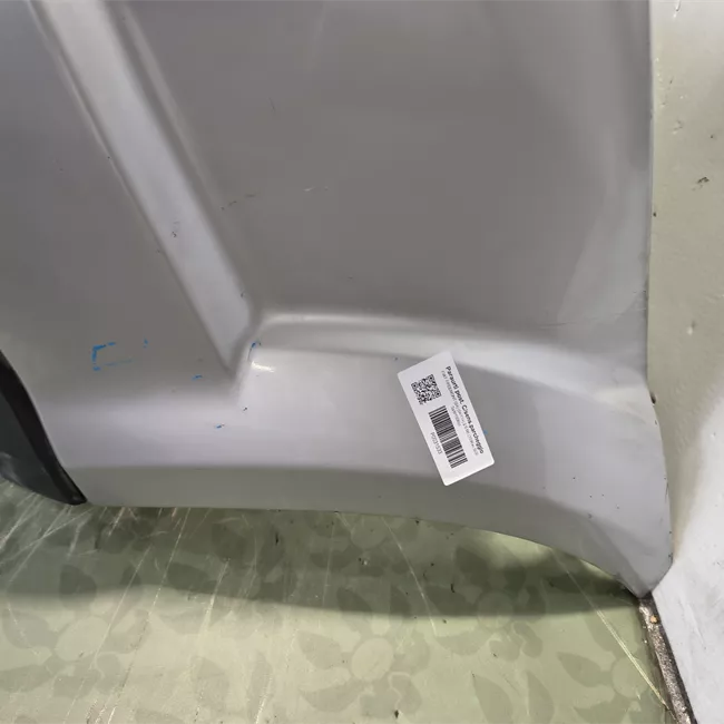 Paraurti posteriore con sensore parcheggio