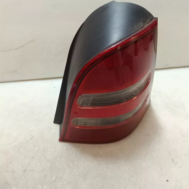Fanale posteriore destro Avantgarde