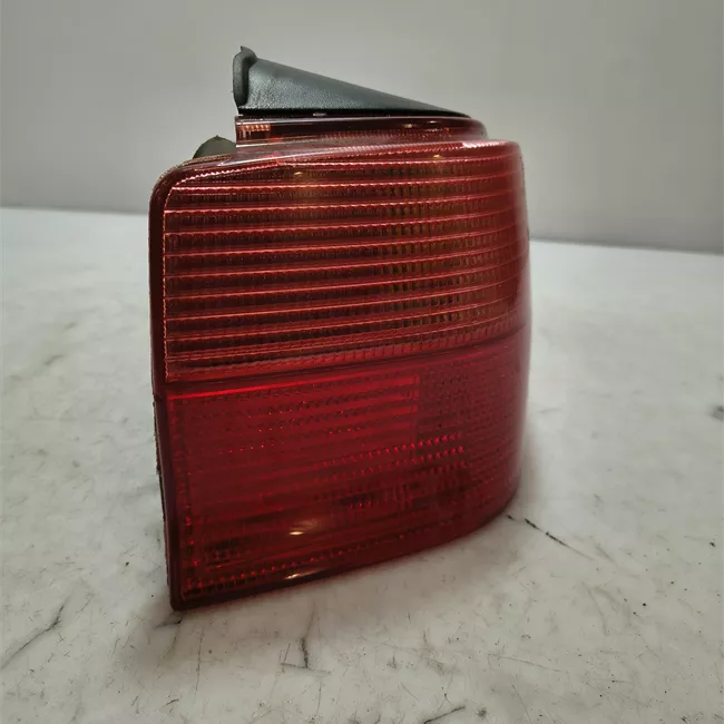 Fanale posteriore sinistro