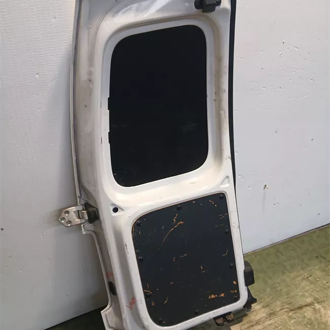 Porta carico posteriore a battente destra