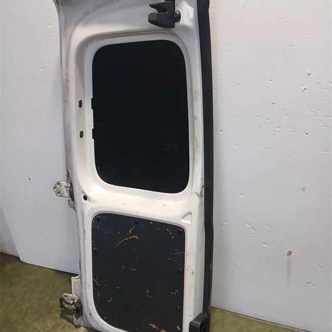Porta carico posteriore a battente destra