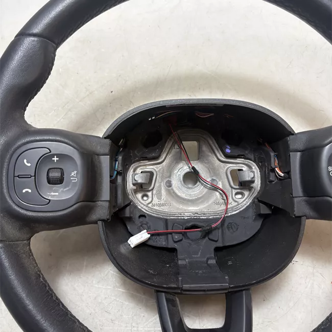 Volante Pelle con comandi