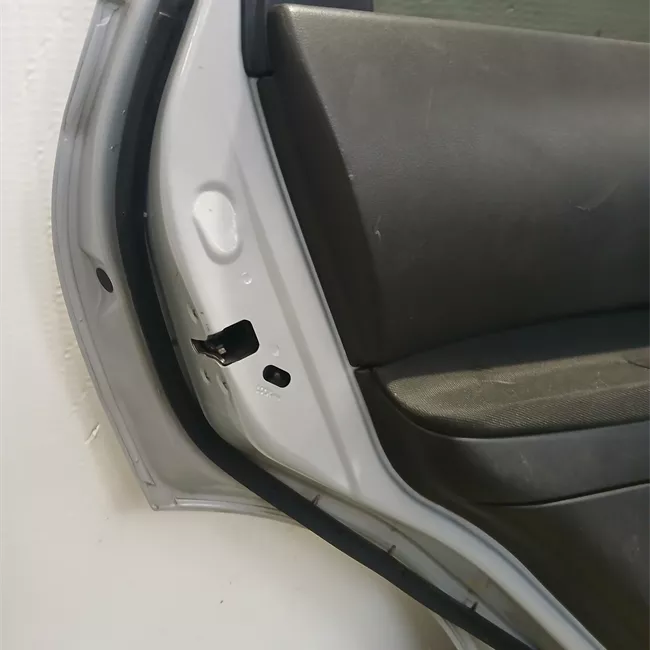 Porta posteriore sinistra