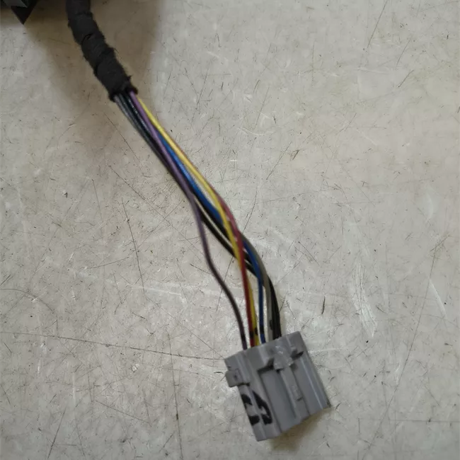 Retrovisore esterno regolazione elettrica sinistro allestimento Acenta e Tekna