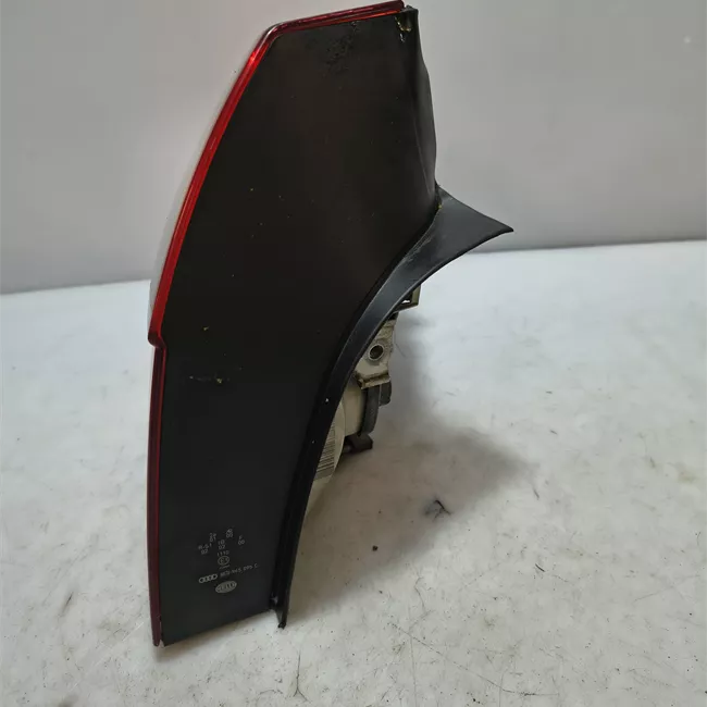 Fanale posteriore sinistro