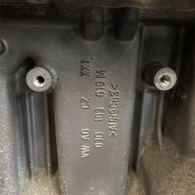 Motore semicompleto rotazionale