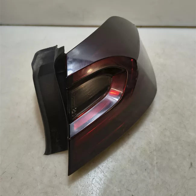 Fanale posteriore parte esterno destro Led