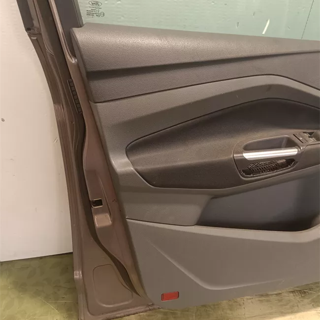 Porta anteriore sinistra