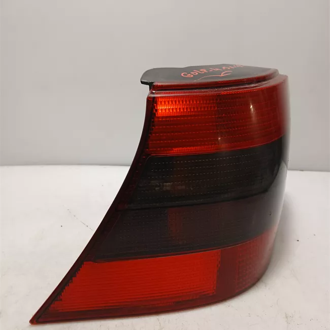 Fanale posteriore sinistro Oscurato