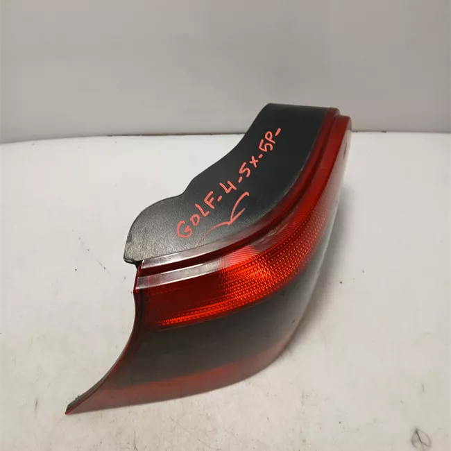 Fanale posteriore sinistro Oscurato
