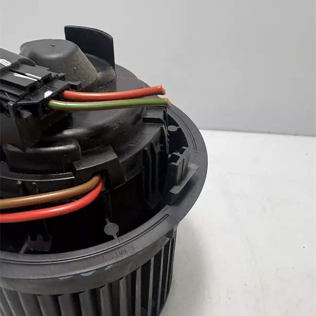 Motorino ventilazione abitacolo Valeo con aria condizionata regolata