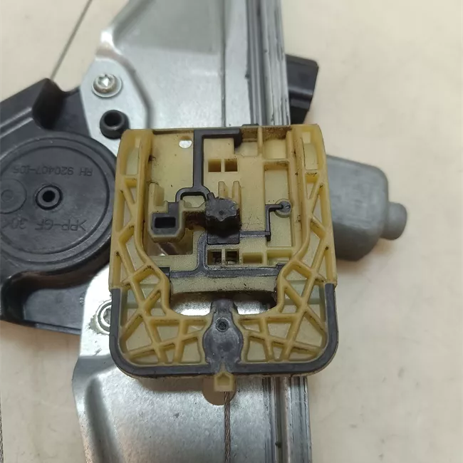 Alzacristallo elettrico porta posteriore sinistro con motorino