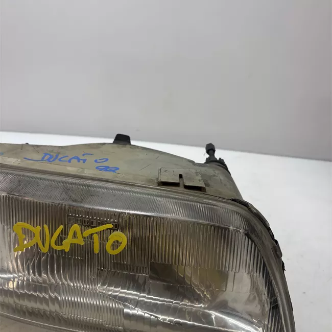 Proiettore destro 09/00<