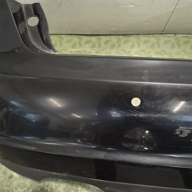 Paraurti posteriore con sensori parcheggio primer